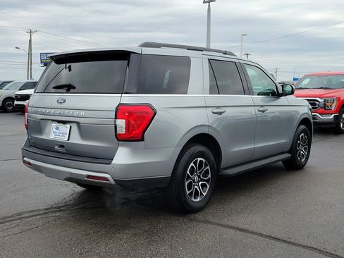 Certified 2024 Ford Expedition XLT AWD/4WD image 4