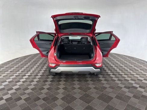 Certified 2025 Kia Niro EX FWD image 17