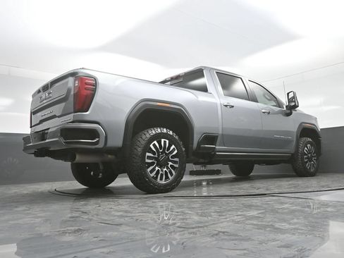 Used 2024 GMC Sierra 2500 Denali Ultimate w/ Max Trailering Package AWD/4WD image 21