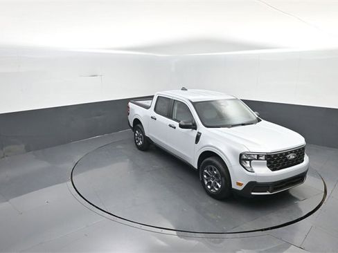 New 2026 Ford Maverick XLT image 21