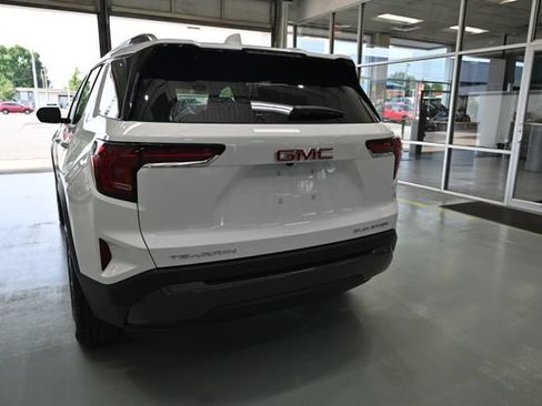 New 2026 GMC Terrain Elevation w/ Elevation Premium Package FWD image 6