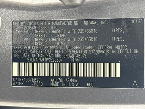 Used 2023 Toyota Highlander XLE image 33