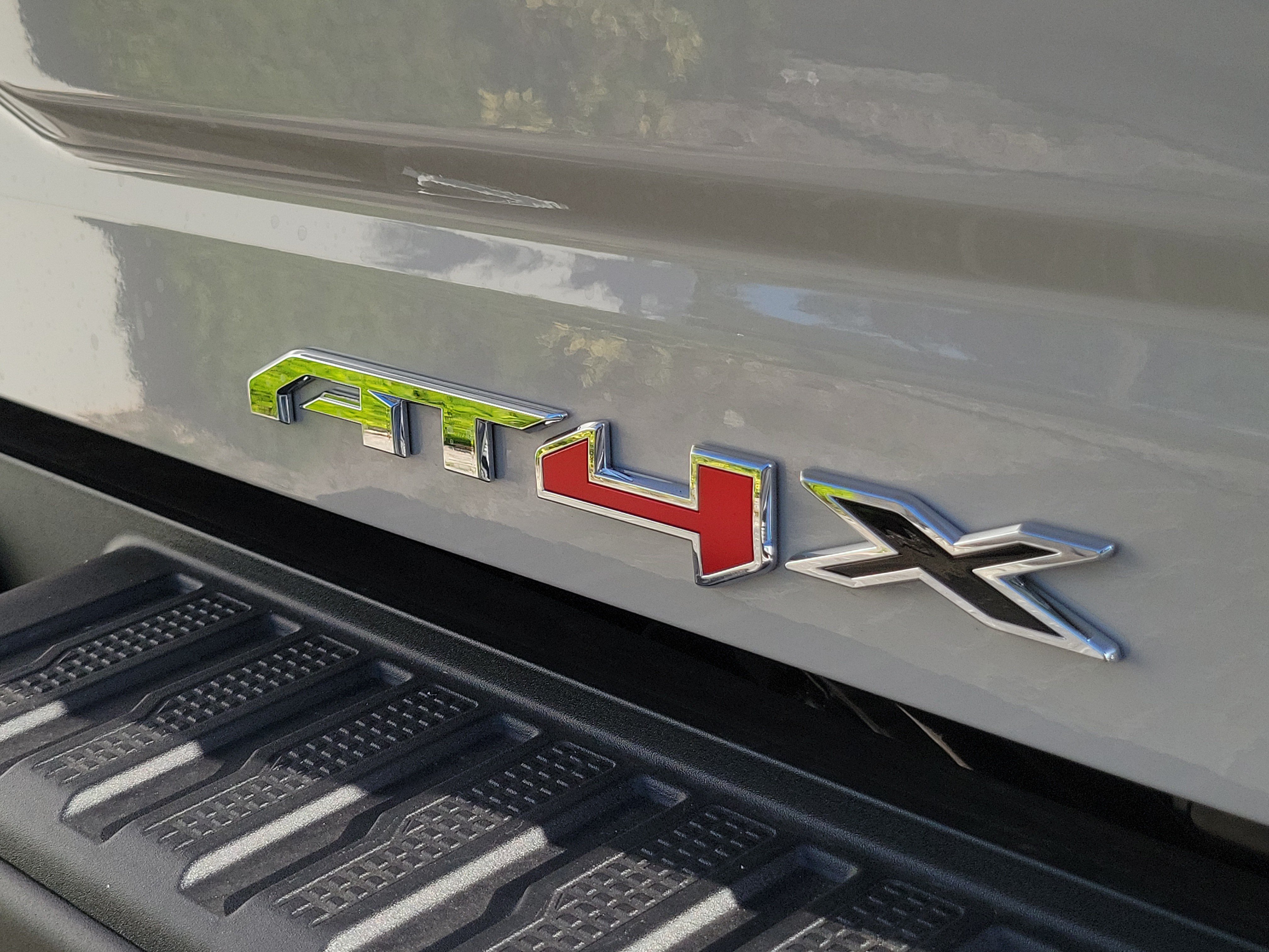 New 2026 GMC Sierra 2500 AT4X w/ AT4X AEV Edition AWD/4WD image 7
