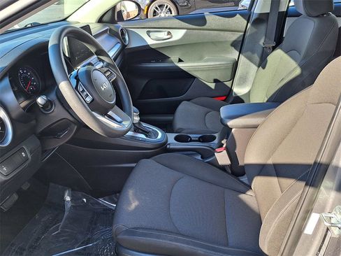 Used 2023 Kia Forte LXS image 12