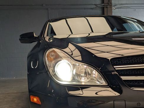 Used 2009 Mercedes-Benz CLS 63 AMG image 8