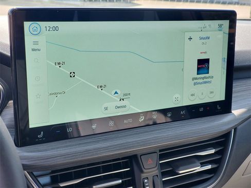 New 2025 Ford Escape SE w/ PHEV Premium Package image 16