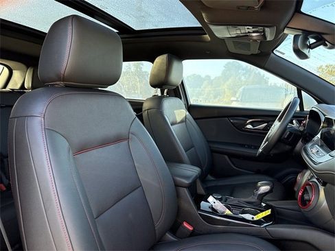 Used 2022 Chevrolet Blazer RS w/ Enhanced Convenience Package image 20