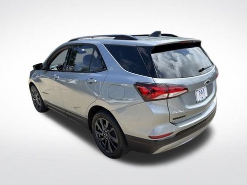 Used 2024 Chevrolet Equinox RS FWD image 5