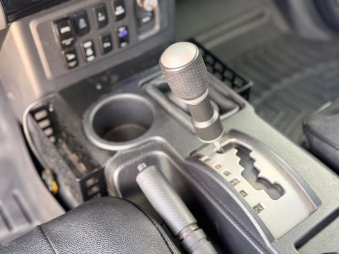 Used 2007 Toyota FJ Cruiser 4WD image 19
