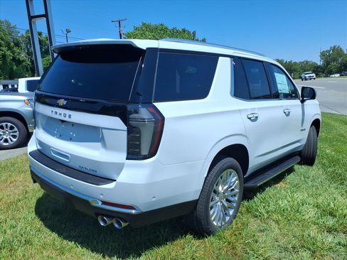 New 2026 Chevrolet Tahoe Premier w/ Sun And Tow Package AWD/4WD image 4