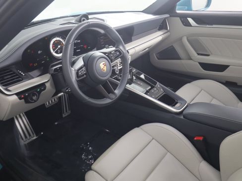 Used 2024 Porsche 911 Targa 4S image 4