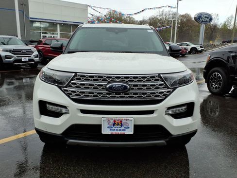 Certified 2023 Ford Explorer Limited w/ Limited Technology Package AWD/4WD image 2