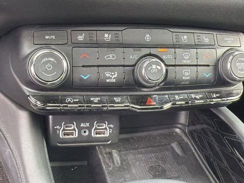 Used 2022 Dodge Durango Citadel image 20