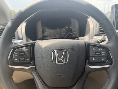 Used 2026 Honda Odyssey EX-L image 17