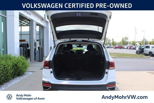Used 2022 Volkswagen Taos SE w/ Panoramic Sunroof Package AWD/4WD image 10