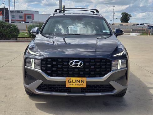 Used 2023 Hyundai Santa Fe SEL FWD image 2