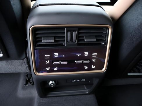 New 2026 Porsche Cayenne Coupe image 21