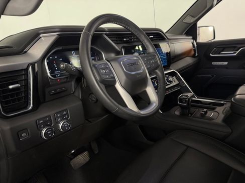 Used 2024 GMC Sierra 1500 Denali w/ Technology Package AWD/4WD image 22