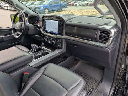 Used 2022 Ford F150 Lariat w/ Trailer Tow Package AWD/4WD image 44