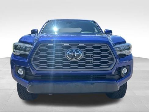 Used 2022 Toyota Tacoma TRD Off-Road w/ Technology Package AWD/4WD image 8