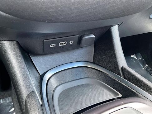 Used 2021 Chevrolet Malibu LT FWD image 35