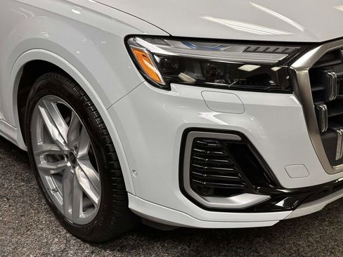 Used 2025 Audi Q7 3.0T Prestige w/ Prestige Package image 8