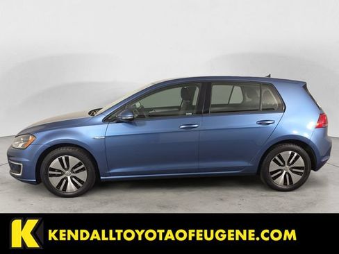 Used 2016 Volkswagen e-Golf SE w/ DC Fast Charging Package FWD image 8