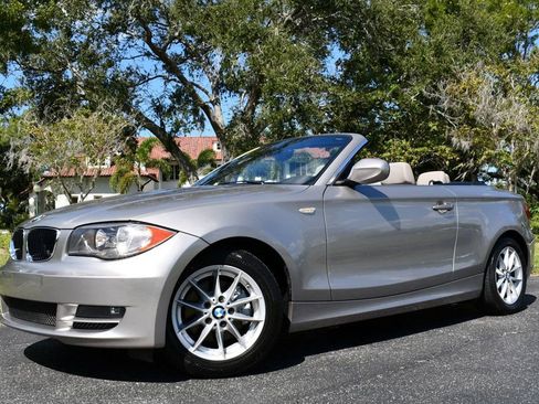 Used 2011 BMW 128i Convertible image 20