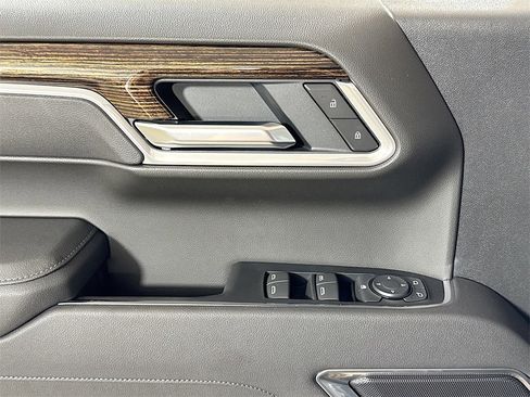 New 2026 GMC Sierra 1500 Elevation image 16