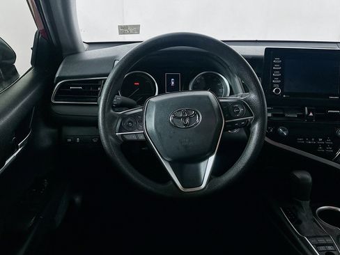 Used 2022 Toyota Camry LE image 17
