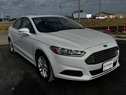 Used 2014 Ford Fusion SE image 28