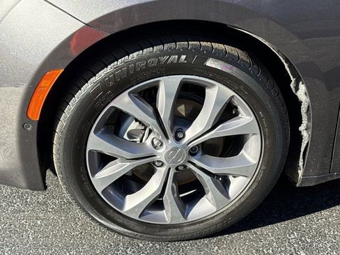 Used 2020 Chrysler Pacifica Limited image 19