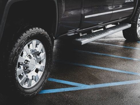 Used 2015 GMC Sierra 2500 Denali w/ Duramax Plus Package image 35