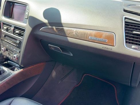 Used 2015 Audi Q5 3.0T Prestige image 32