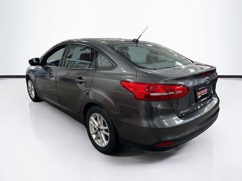 Used 2018 Ford Focus SE image 8