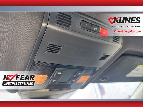 Used 2024 Volkswagen Jetta GLI 40th Anniversary Edition image 29