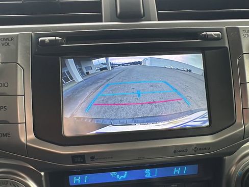 Used 2016 Toyota 4Runner SR5 image 25