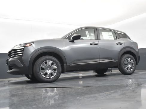 Used 2025 Nissan Kicks S image 37