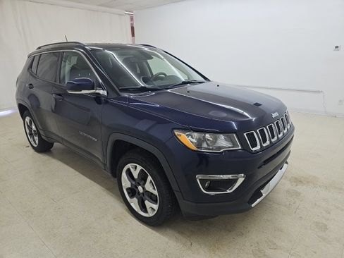 Used 2019 Jeep Compass Limited image 12