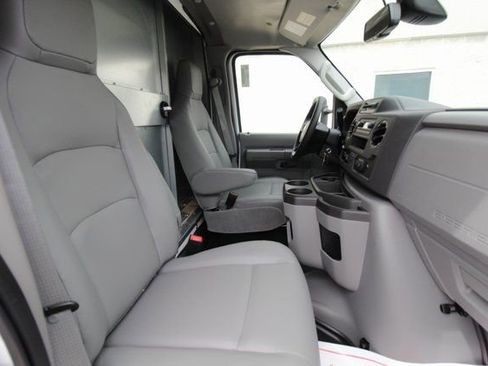 New 2025 Ford E-350 and Econoline 350 Super Duty w/ Driver's Safety Package image 29
