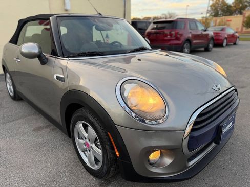 Used 2017 MINI Cooper Convertible image 21