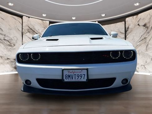 Used 2018 Dodge Challenger R/T Scat Pack RWD image 2