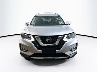 Used 2018 Nissan Rogue SL video 2