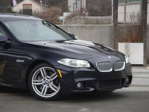 Used 2016 BMW 550i xDrive Sedan image 10