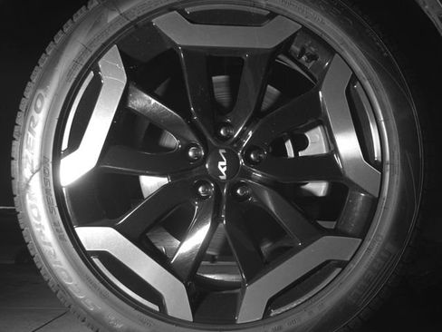 Used 2025 Kia Telluride S AWD/4WD image 11