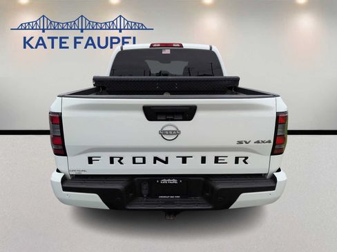Used 2024 Nissan Frontier SV w/ Technology Package AWD/4WD image 6