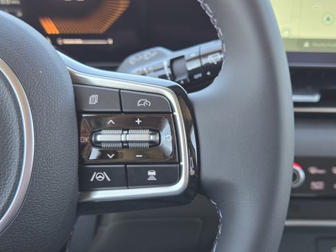 New 2026 Kia Carnival EX FWD image 20