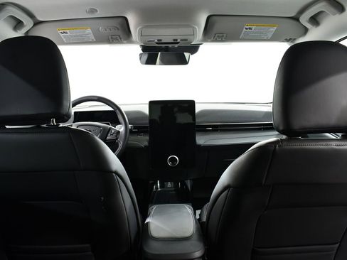 Used 2025 Ford Mustang Mach-E Select w/ Comfort Package Lite image 17