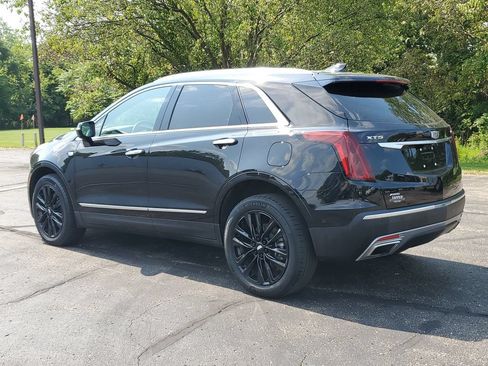 Used 2024 Cadillac XT5 Premium Luxury w/ Technology Package AWD/4WD image 5