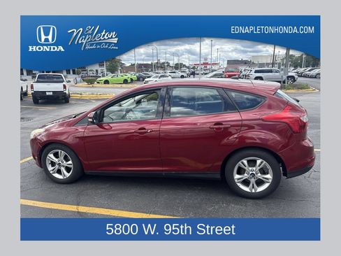 Used 2014 Ford Focus SE FWD image 1